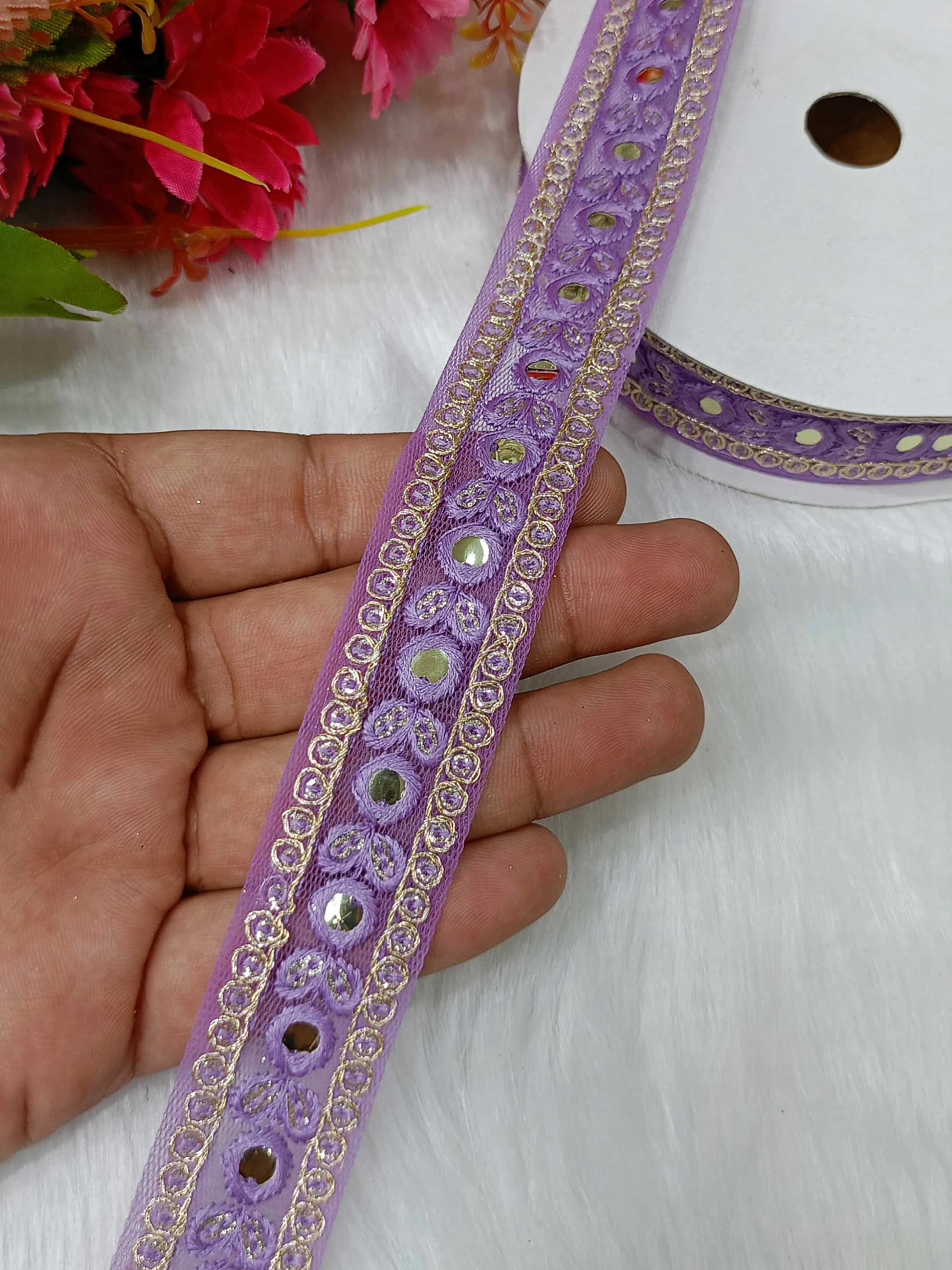 9-Meter Reflective Mirror Lace in Moonlit Lavender