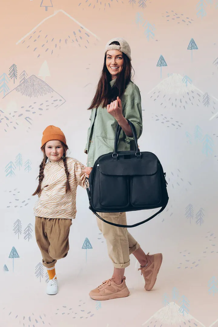 BIZZI GROWIN BABY TRAVEL CRIB CHANGING BAG - VEGAN LEATHER BLACK - POD ®