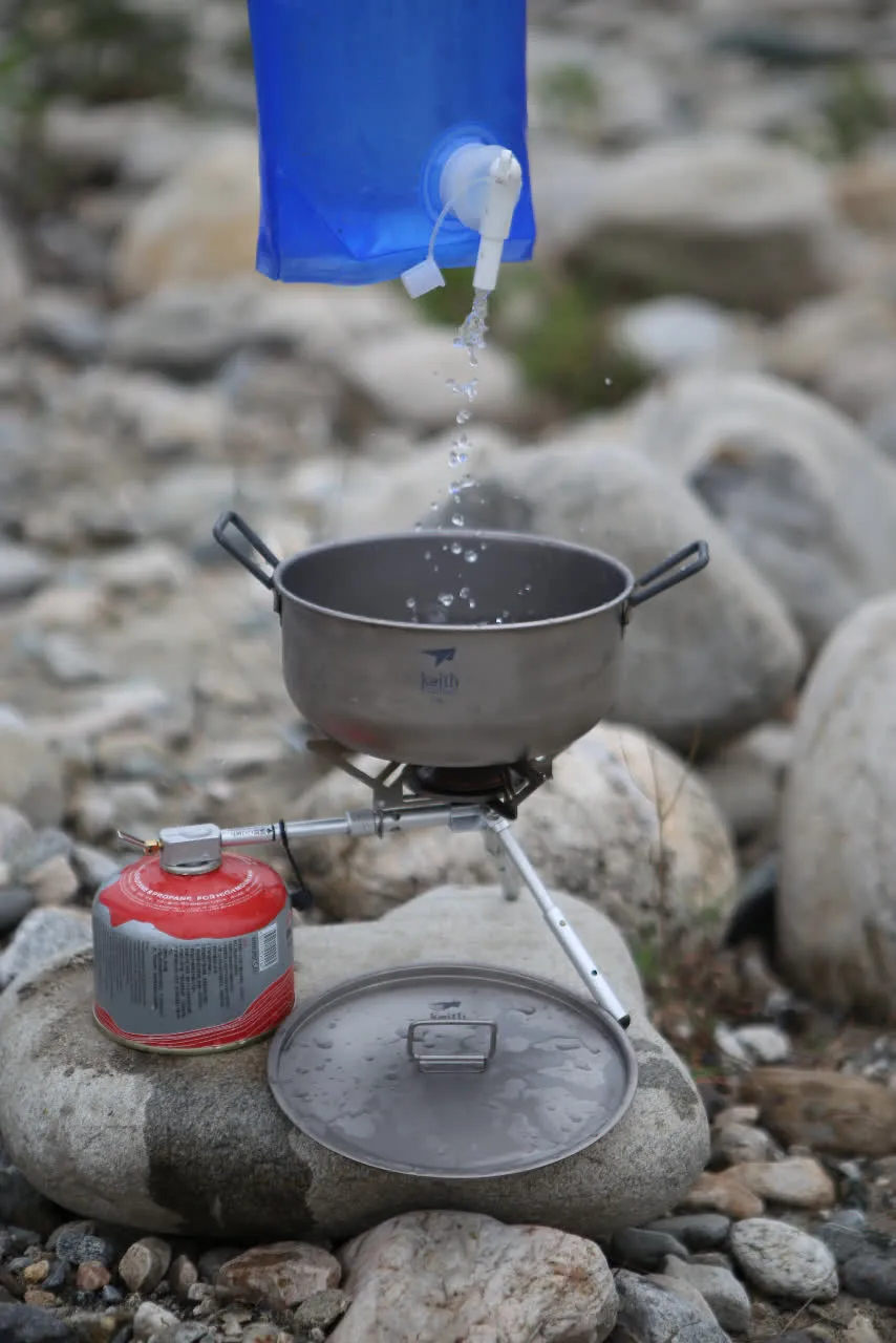 Casseroles de Camping en Titane