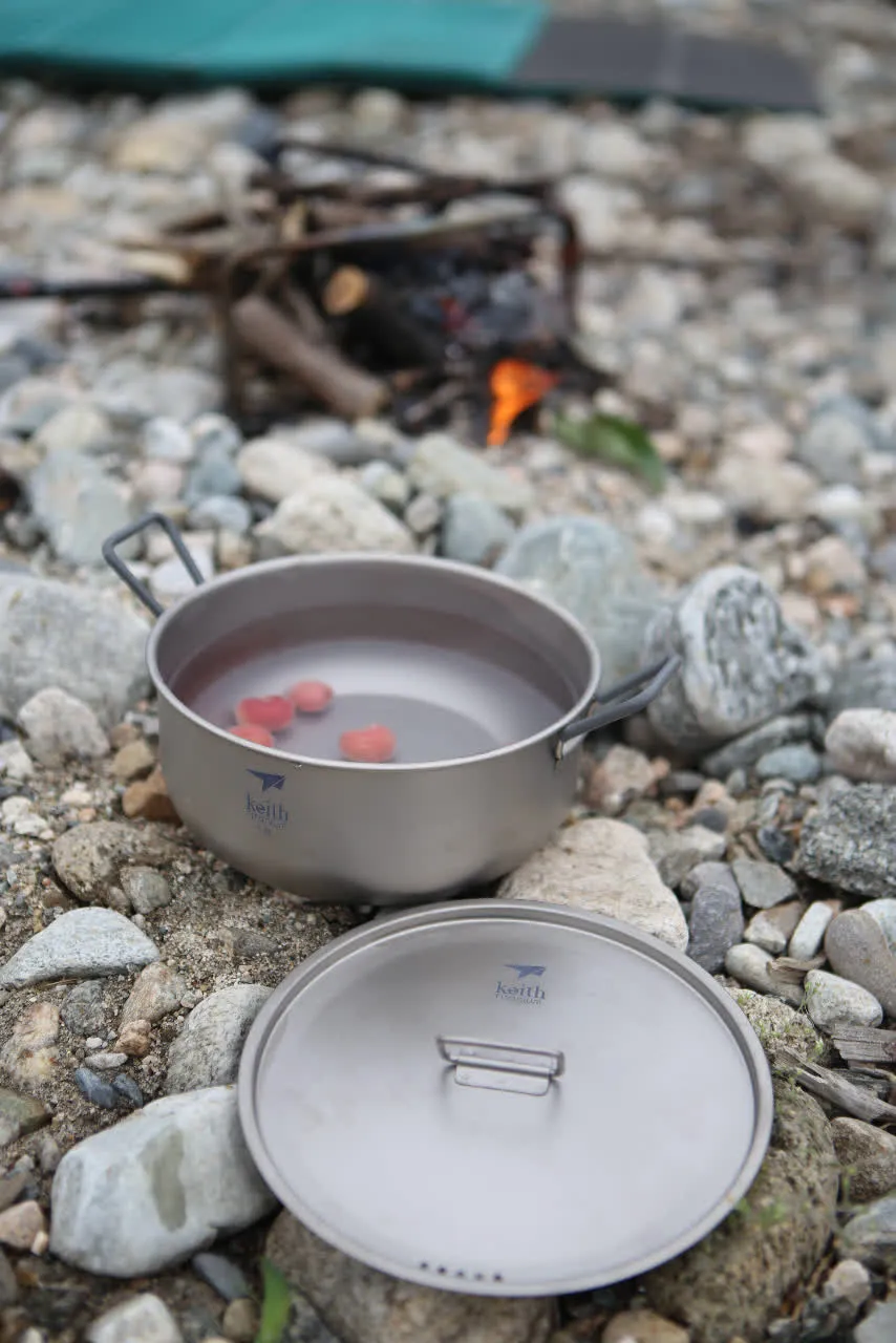 Casseroles de Camping en Titane
