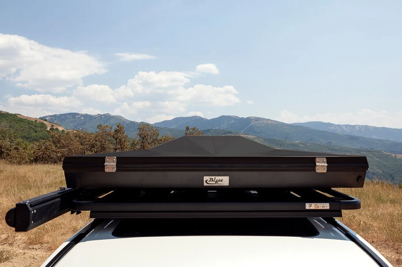Eezi-Awn - Blade Hard Shell Roof Top Tent
