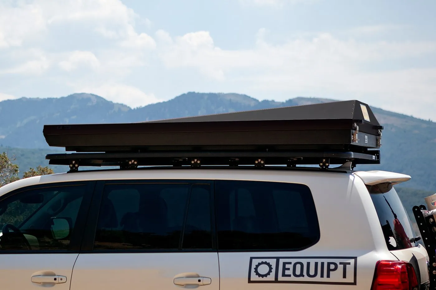 Eezi-Awn - Blade Hard Shell Roof Top Tent