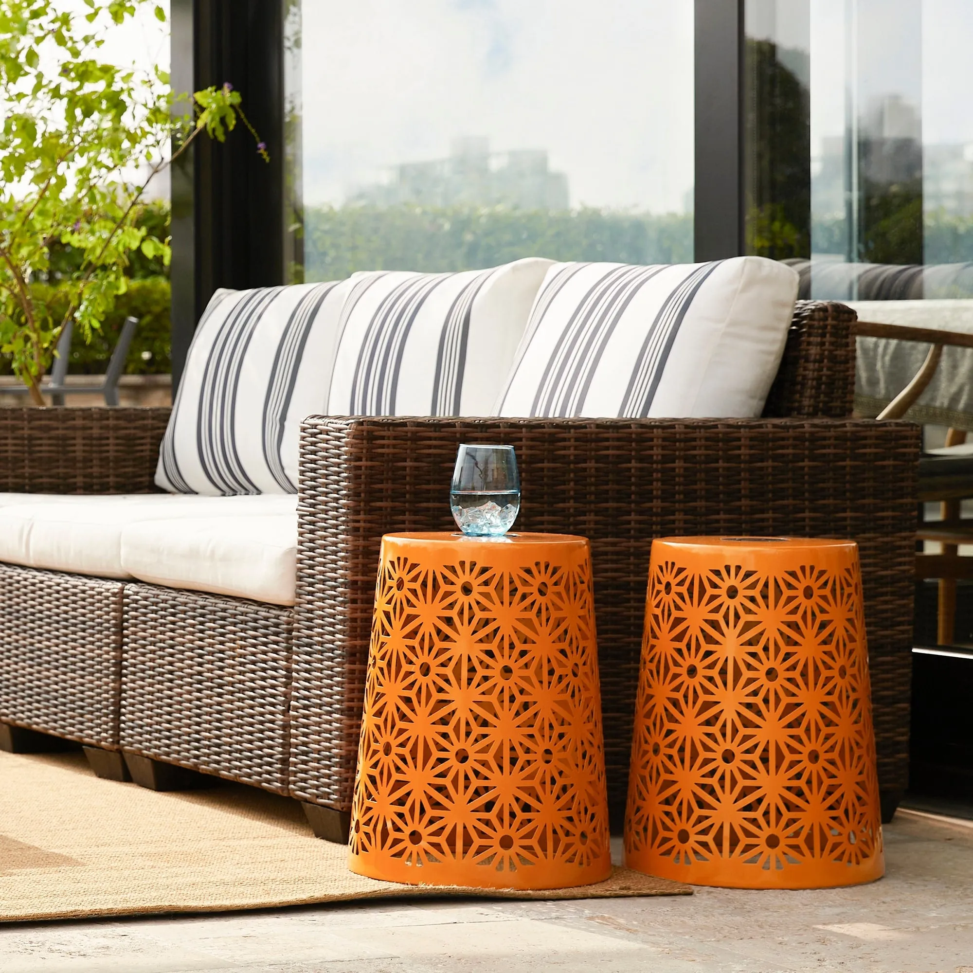 Glitzhome 17.5"H Set of 2 Cutout Geometric Pattern Solar Powdered LED Light Garden Stool