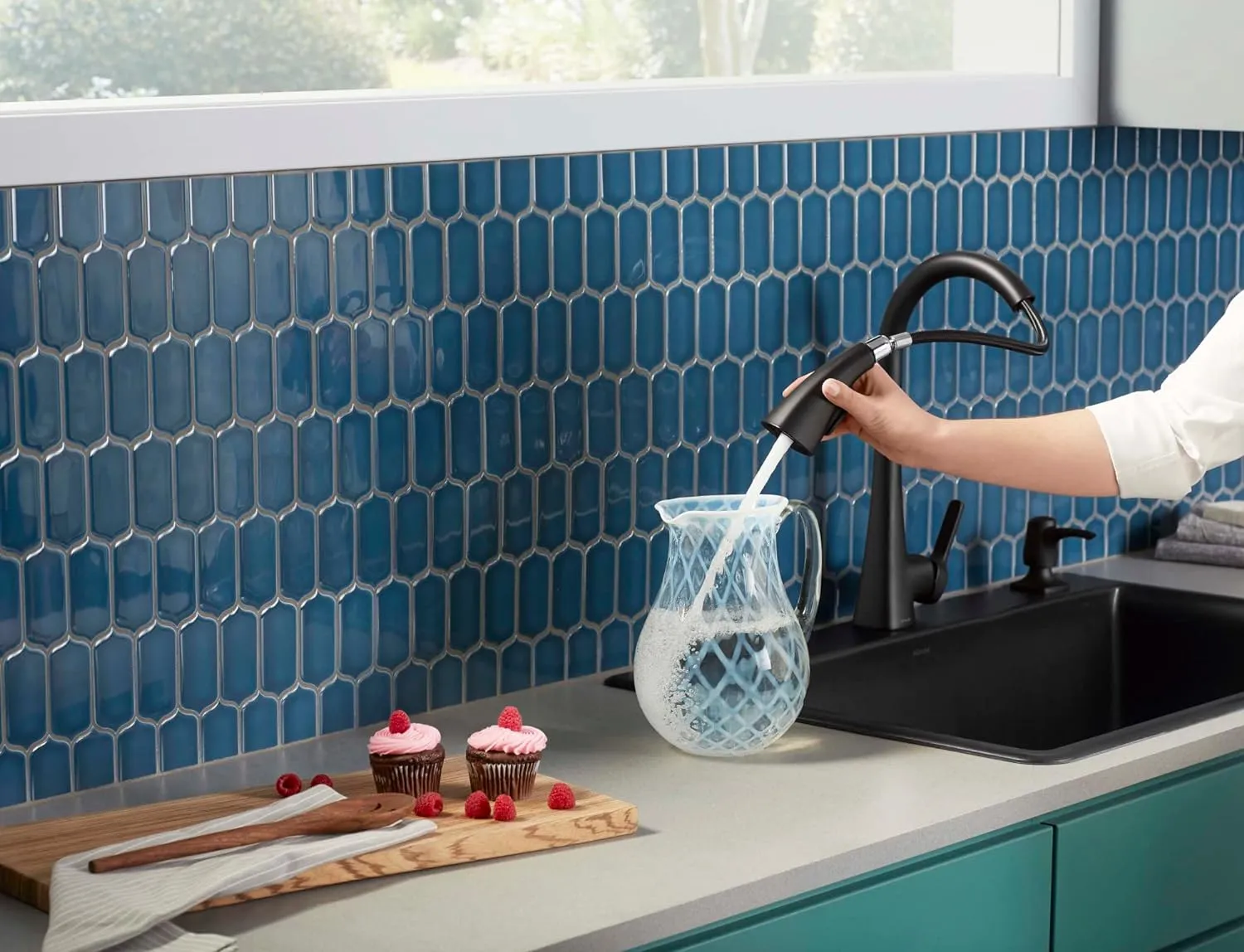 KOHLER R22867-SD-BL Maxton Pull-Down Kitchen Faucet with Soap Dispenser, Pull Down Sprayer, Matte Black