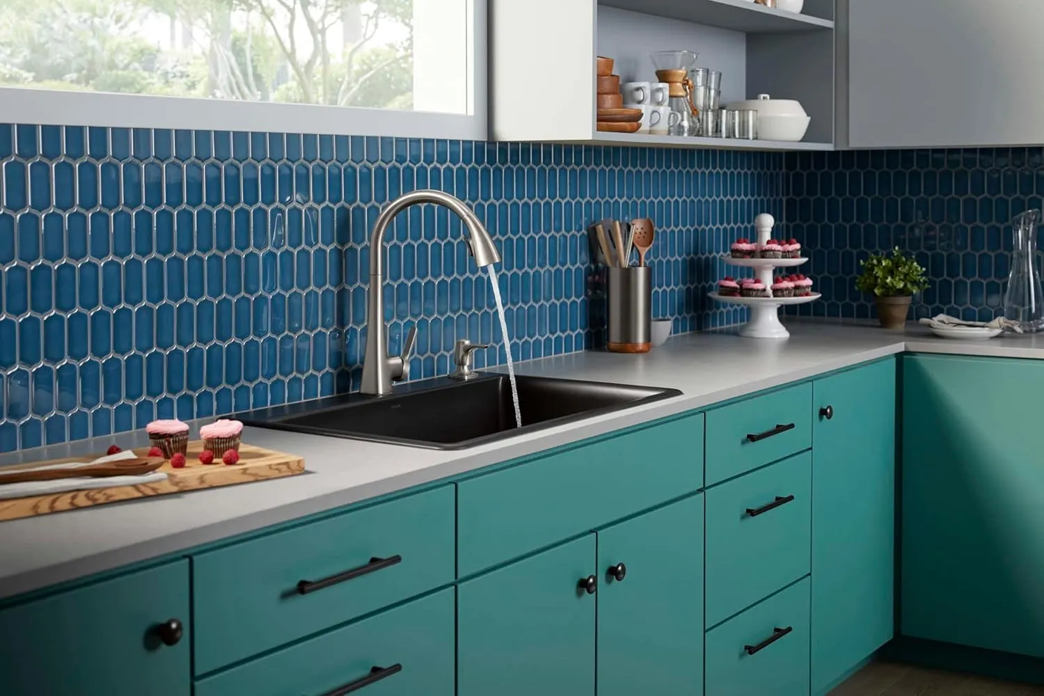 KOHLER R22867-SD-VS Maxton Pull-Down Kitchen Faucet with Soap Dispenser/Lotion Dispenser, Kitchen Sink Faucet with Pull Down Sprayer, Vibrant Stainless