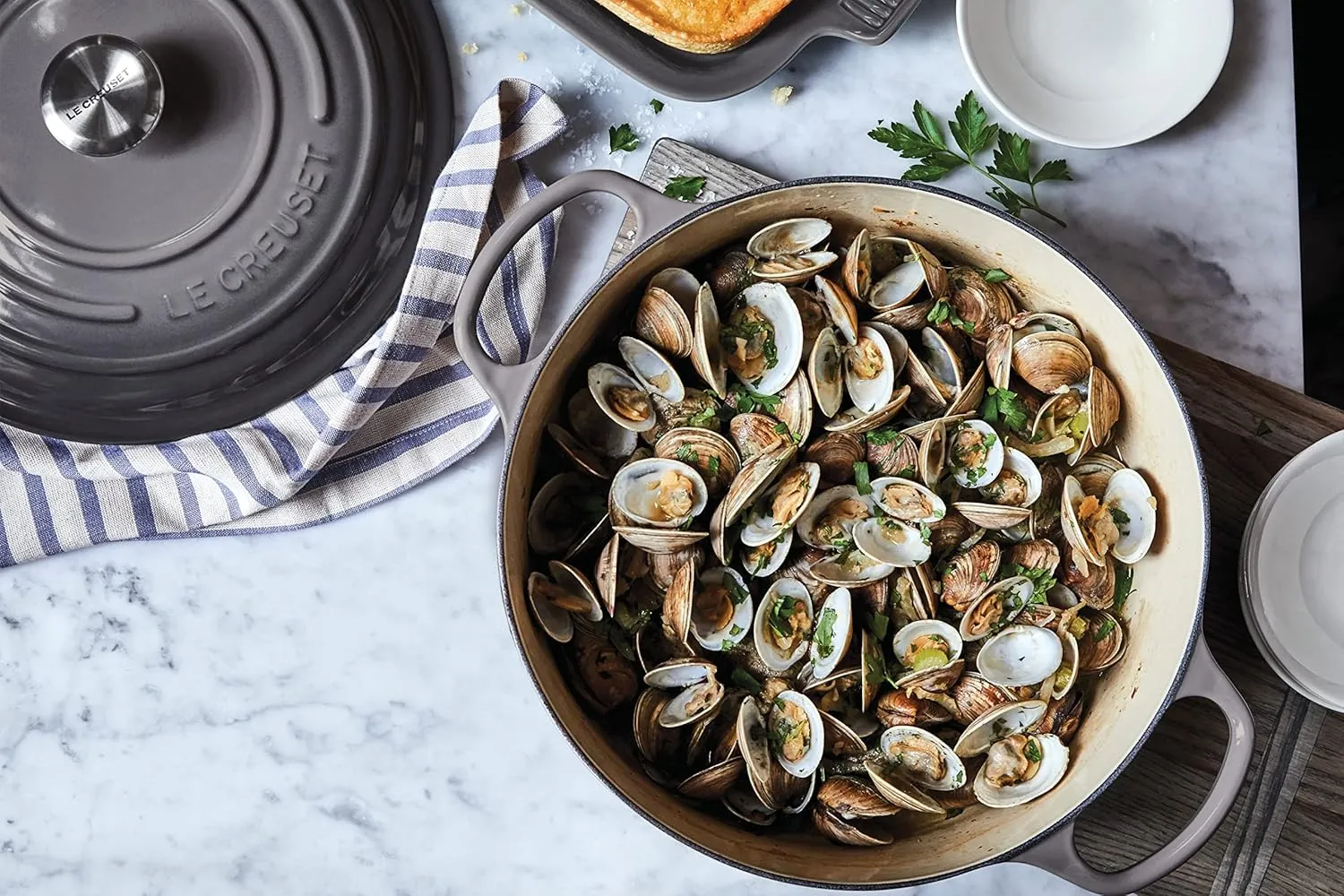 Le Creuset Enameled Cast Iron Signature Cookware Set, 5 pc. , Oyster