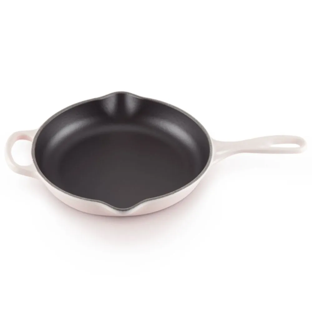 Le Creuset Signature cast iron round Skillet