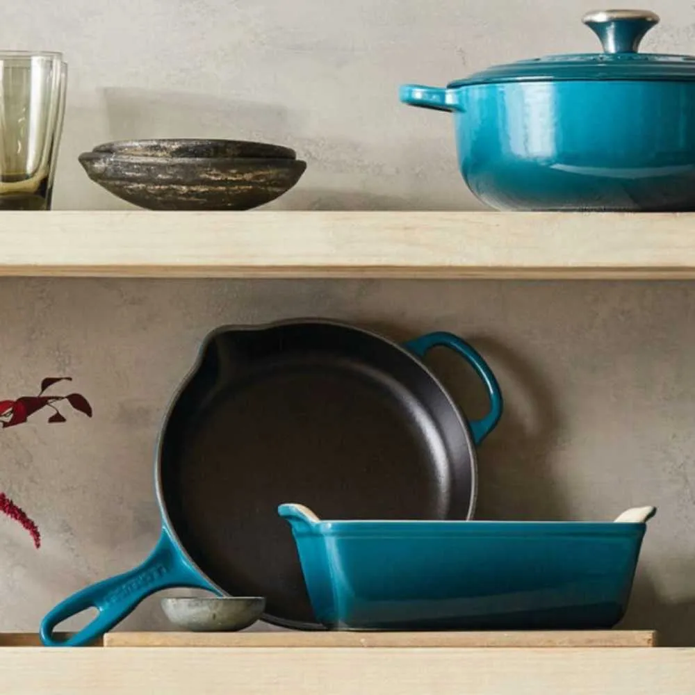 Le Creuset Signature cast iron round Skillet