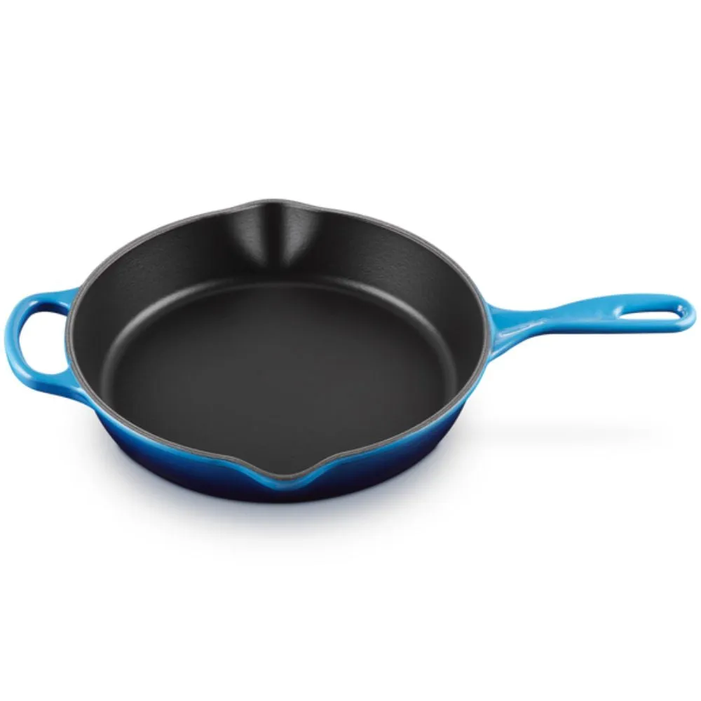Le Creuset Signature cast iron round Skillet