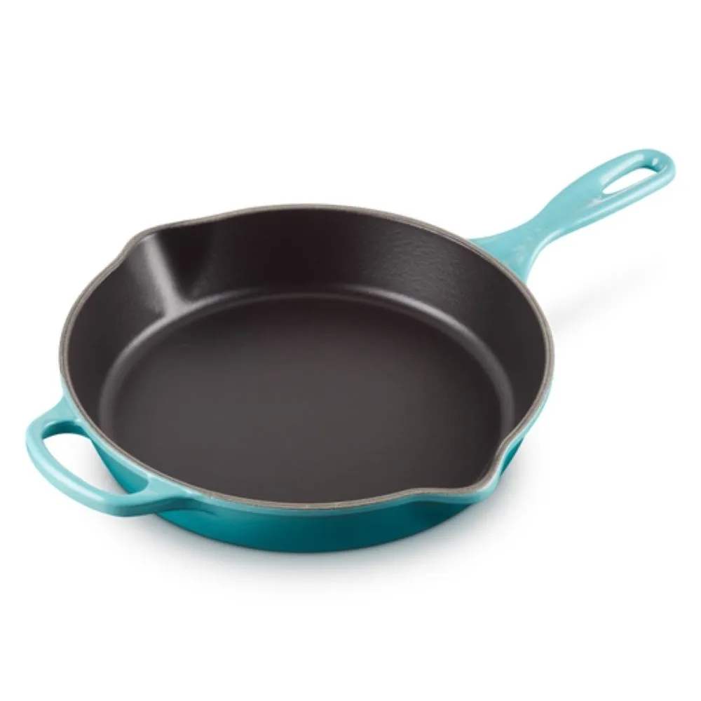 Le Creuset Signature cast iron round Skillet