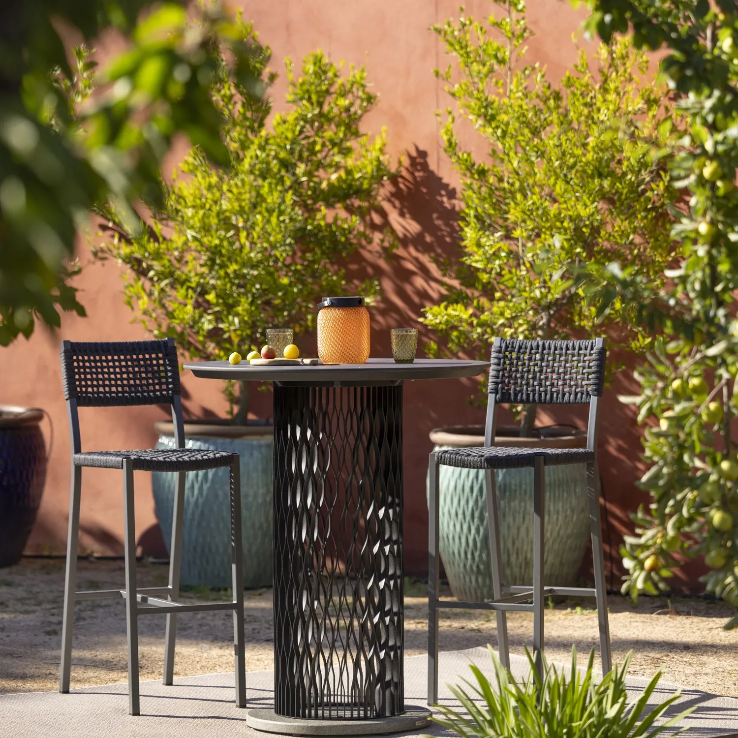 Les Jardins Lolie Solar Table Lamp