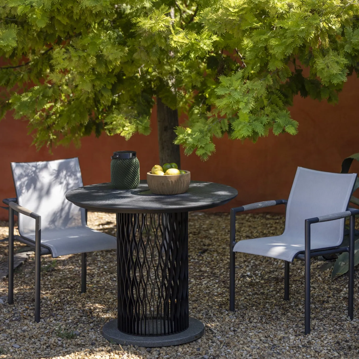 Les Jardins Lolie Solar Table Lamp