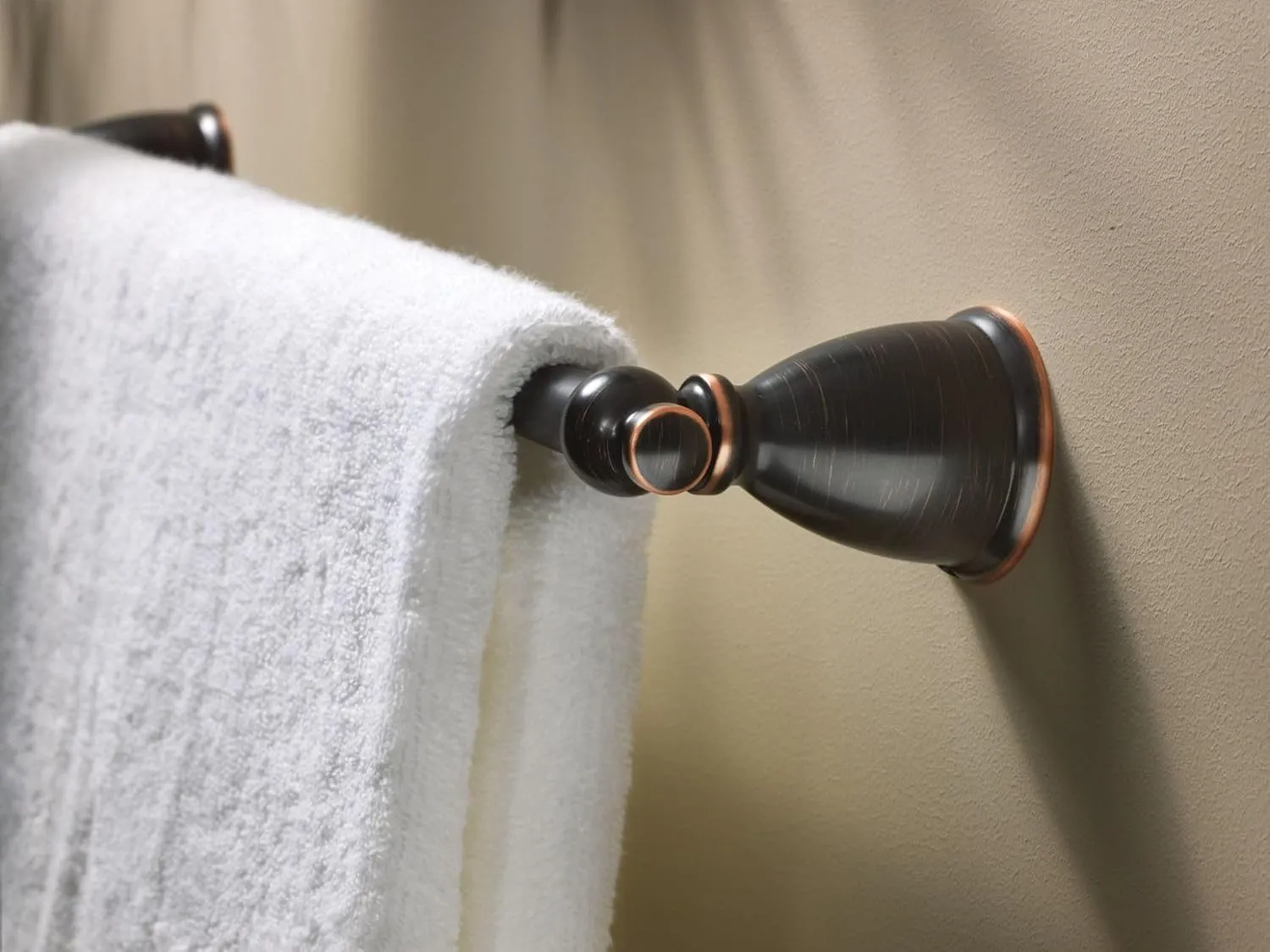 Moen Y3118CH Caldwell Chrome Towel Bar, 18-Inch