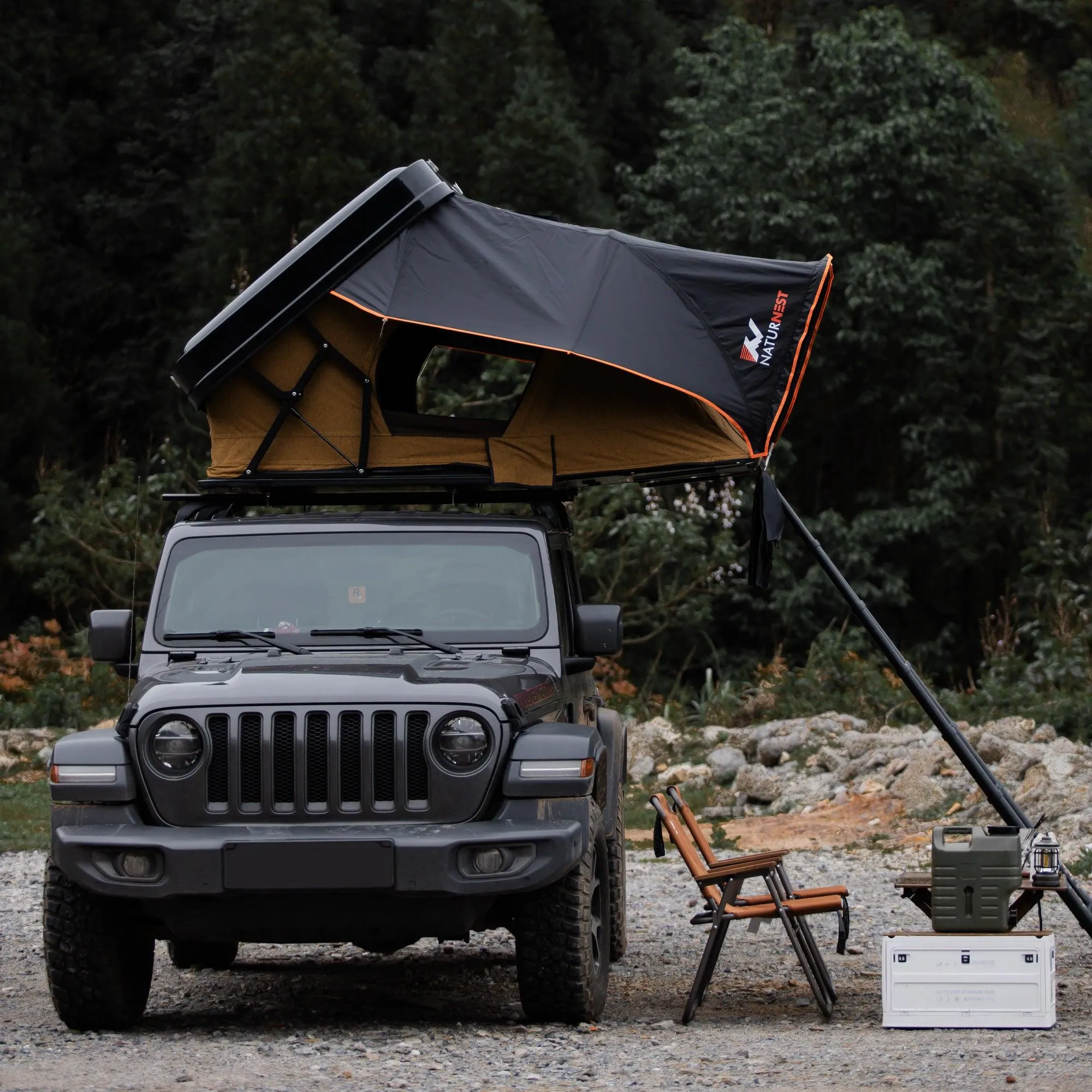 Naturnest Sirius 2 Clamshell Rooftop Tent