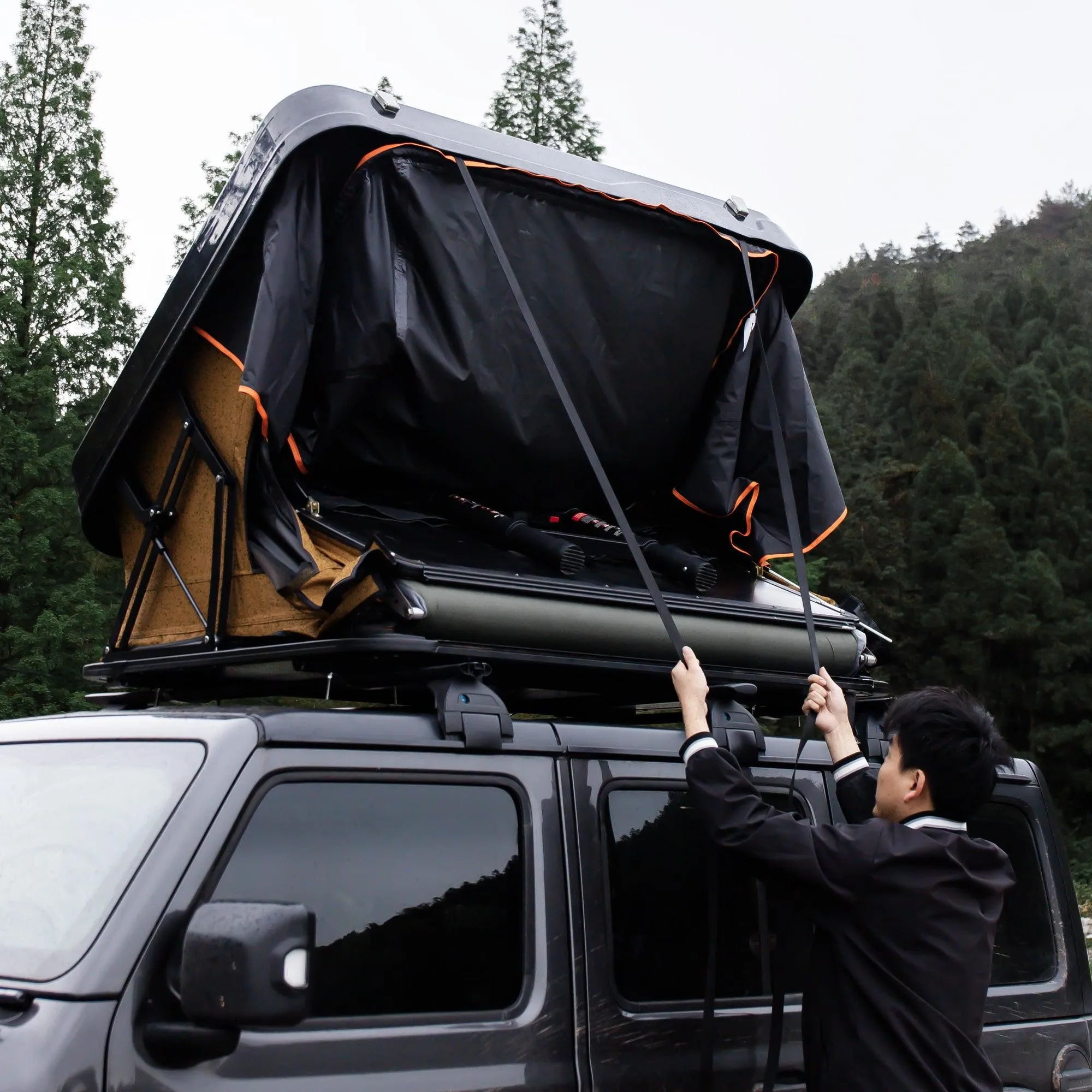 Naturnest Sirius 2 Clamshell Rooftop Tent