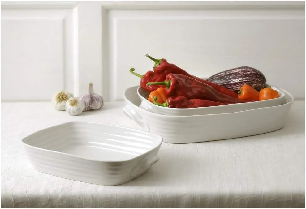 Portmeirion Sophie Conran Rectangular Lasagna Pan, 11.5" x 9.5" Porcelain Casserole Dish, Durable Cookware for Oven, Microwave, Freezer, Dishwasher Safe, Ideal for Cooking, Baking, Serving (White)