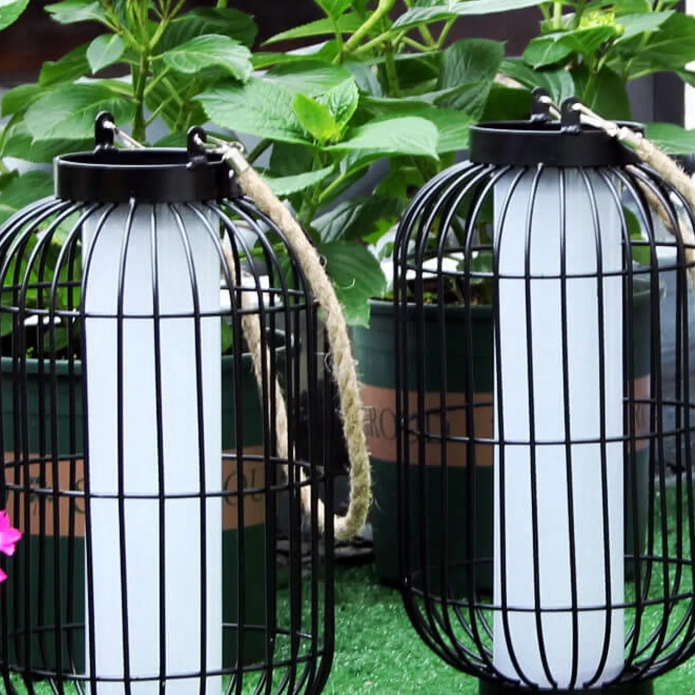 Rynx | Solar-Chinese striped lantern design LED outdoor hanging garden decor light