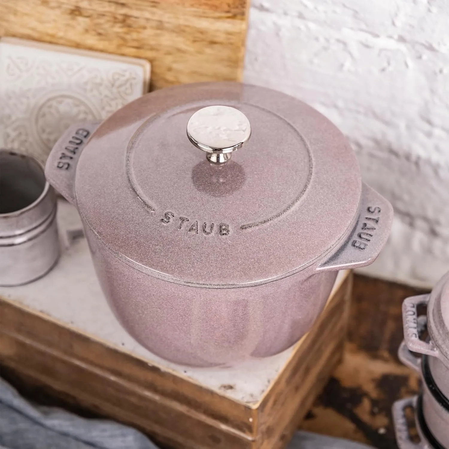 STAUB Cast Iron 1.5-qt Petite French Oven - Lilac