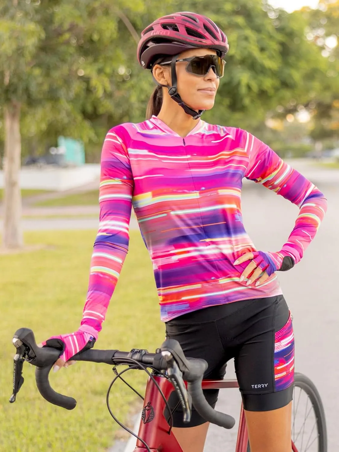 Terry Bike Shorts Women Padded Cycling Shorts, Soleil Short UPF 50  Summer Compression Shorts for Women, Hi-Vis Prints